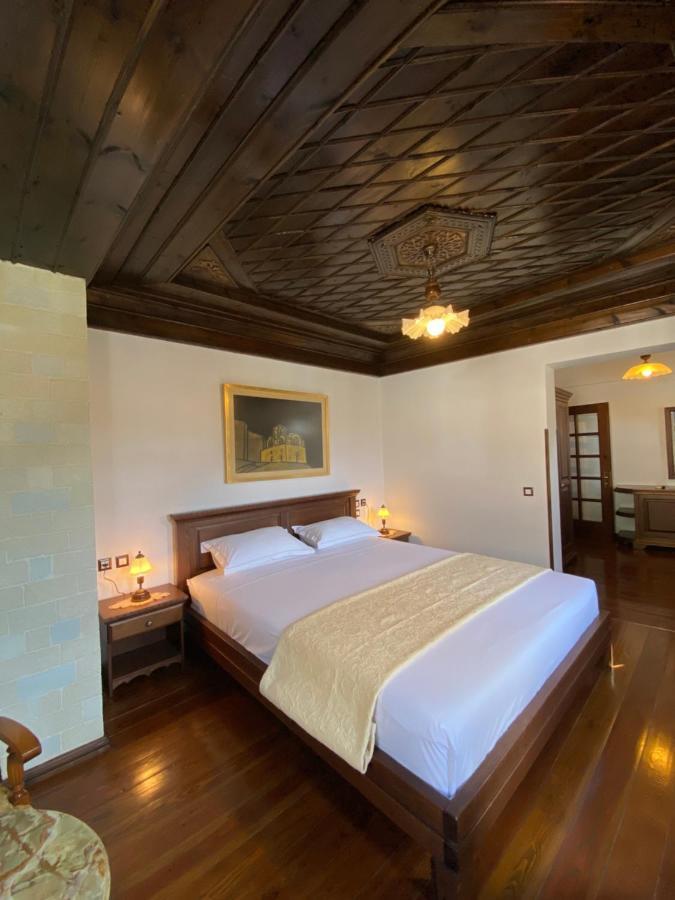 Boutique Hotel Muzaka เบราท ภายนอก รูปภาพ