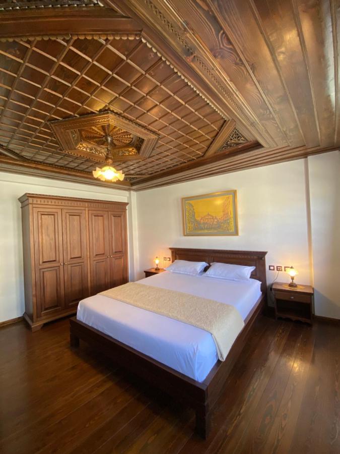 Boutique Hotel Muzaka เบราท ภายนอก รูปภาพ