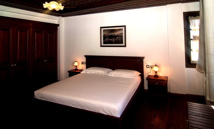Boutique Hotel Muzaka เบราท ภายนอก รูปภาพ
